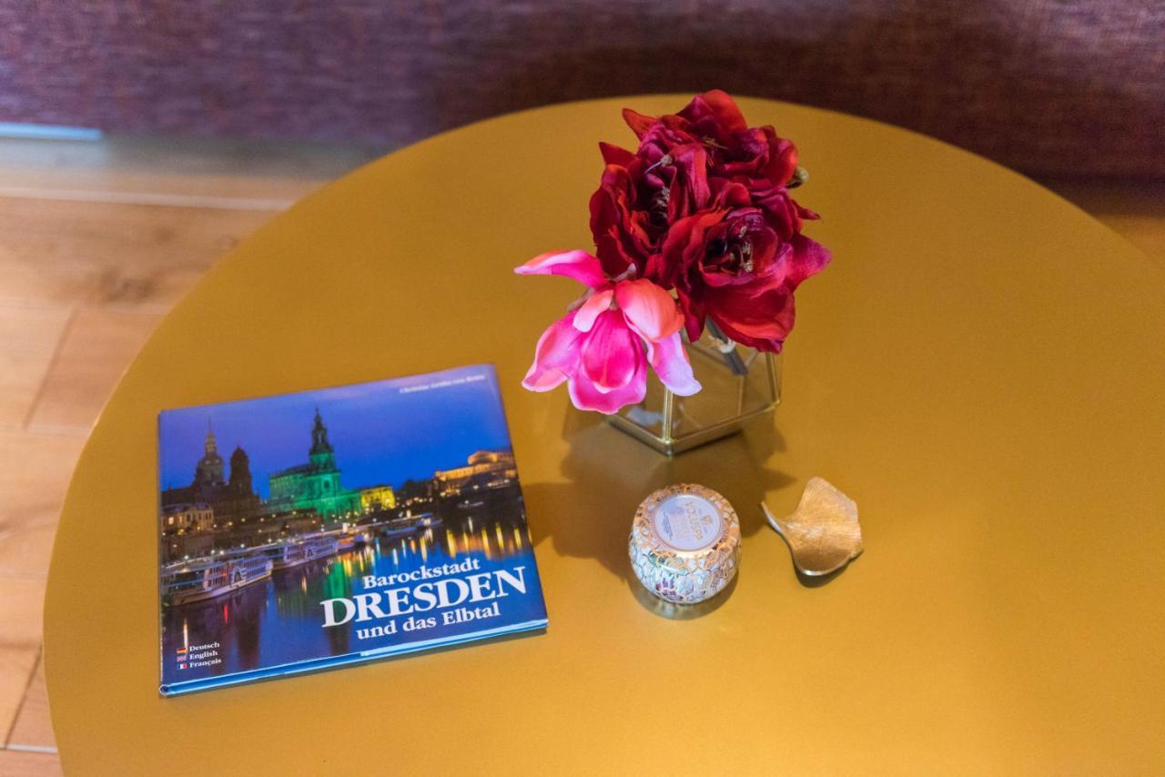 Apartmenthaus Am Dom Junior Suite Mit Parkplatz ซวิคเคา ภายนอก รูปภาพ