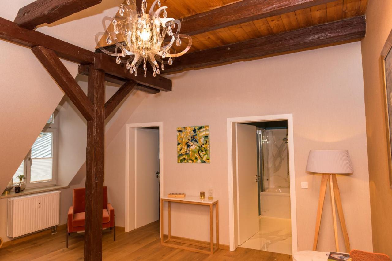 Apartmenthaus Am Dom Junior Suite Mit Parkplatz ซวิคเคา ภายนอก รูปภาพ