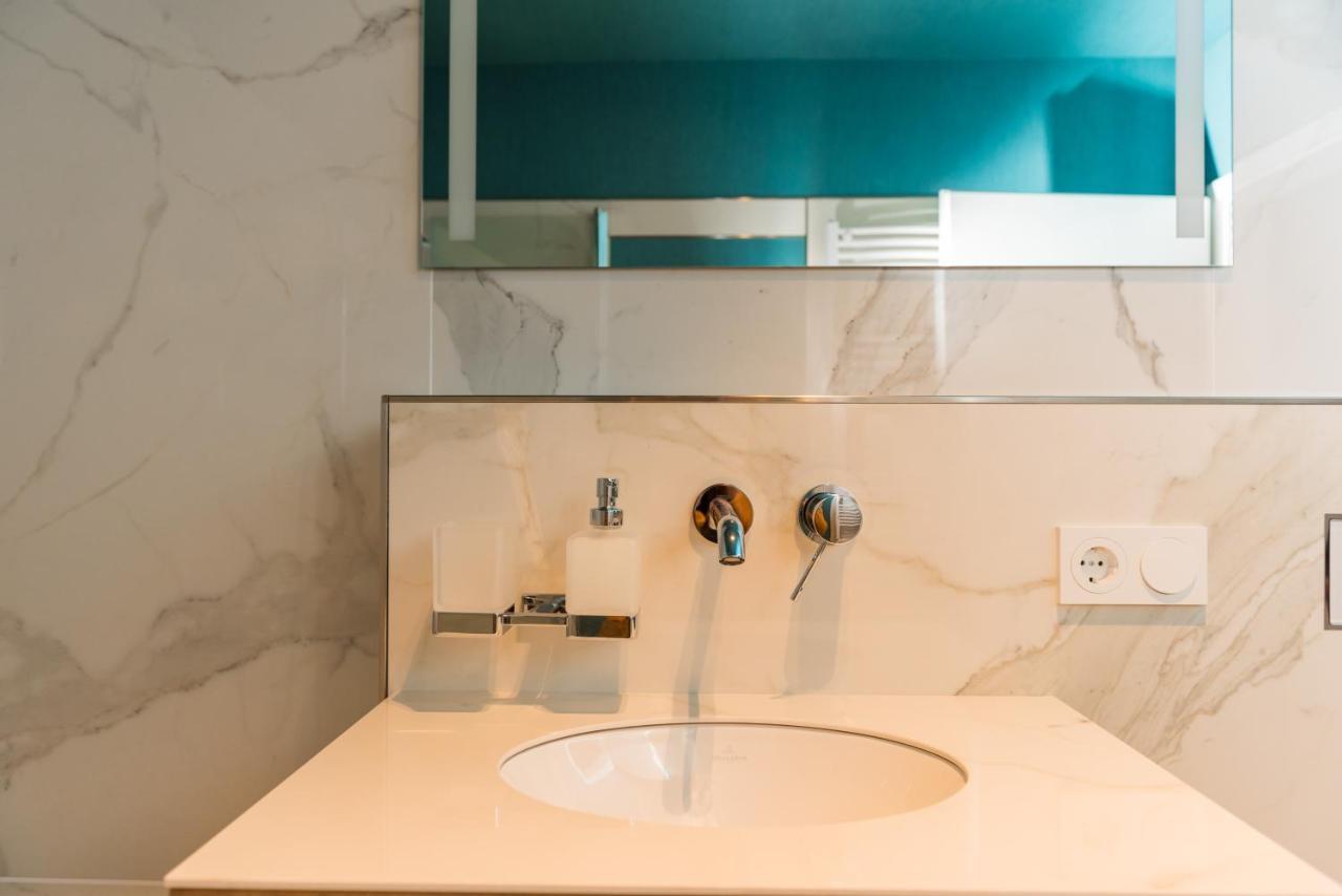 Apartmenthaus Am Dom Junior Suite Mit Parkplatz ซวิคเคา ภายนอก รูปภาพ
